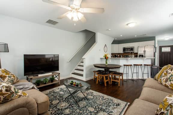 Edgewood BNB- SIDE A