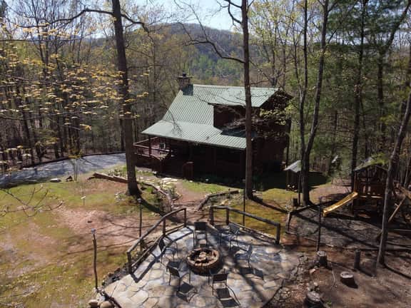 Blue Lizard Lodge