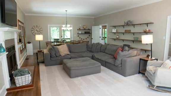 Prestons- Suwanee - Image 2