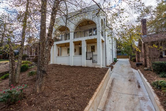 Monroe Mansion